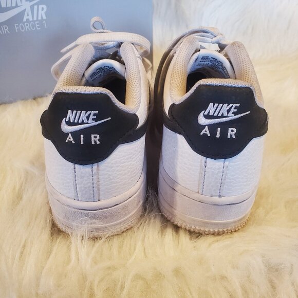 Nike Air Force 1 Low White Black (2024) (GS) FV5948-101 Size 7Y/Womens 8.5 - Picture 5 of 11